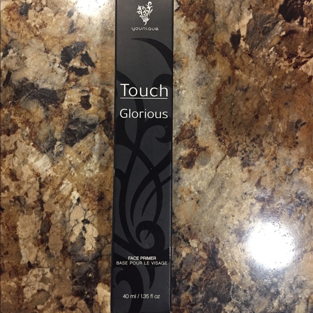 Younique touch glorious face primer